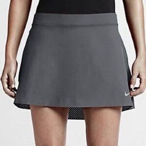 NEW Nike Golf 725776 Women's Innovation Links Skirt w/ Shorts.